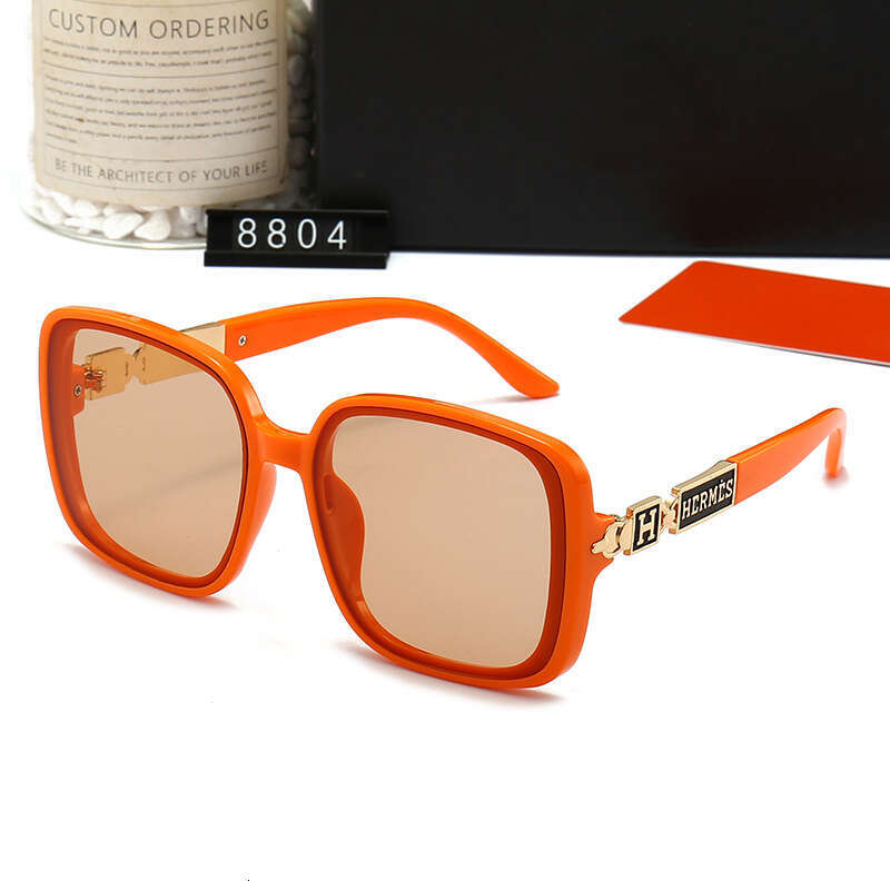 New Women's Fashion Sunglasses Driving Travel Shopping Glasses 8804
