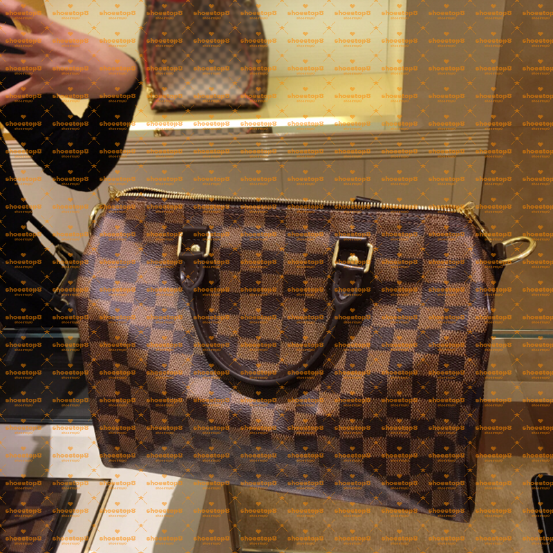 10A New Luxury bag Designers bag Women pillow Shoulder Bags Messenger Travel bag Classic Style Fashion Flowers Lady Totes Luxury handbags 30cm With Gold key lock