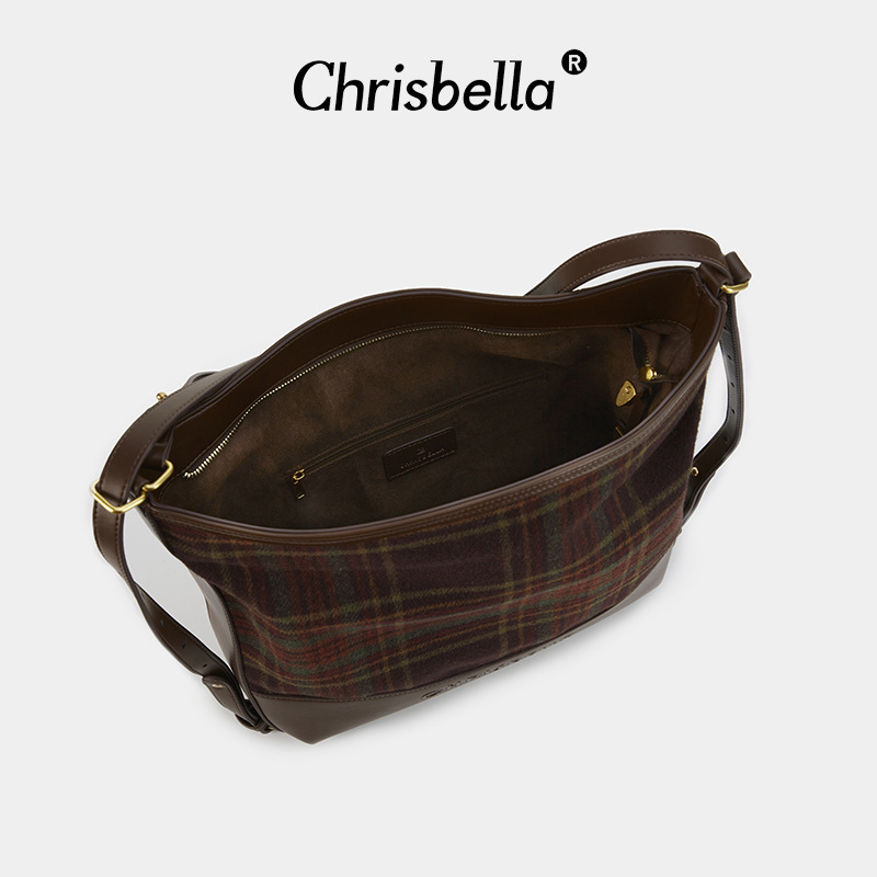 2025A new large-capacity tote bag for spring and autumn