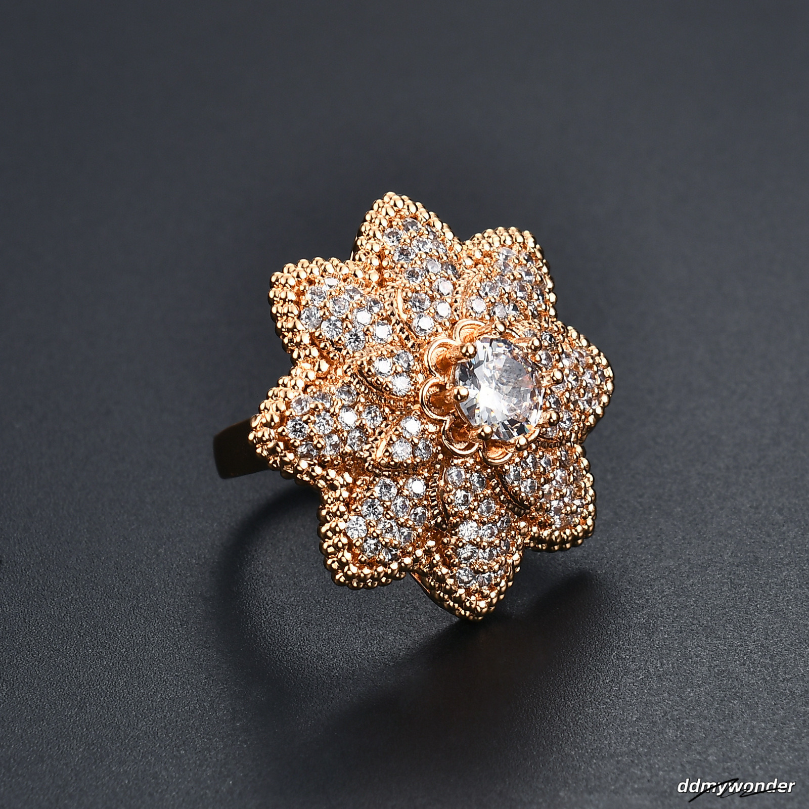 The 2025 New Women's Jewelry Designer's Wedding Ring Features Retro Light Style With Zircon Inlaid, Exuding A Unique Exaggerated And High-En