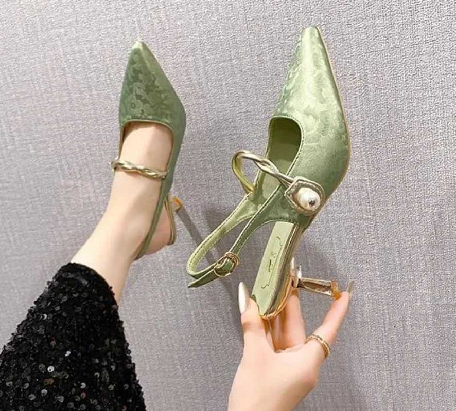 2024 New Summer Fashion Pointed Toe Pearl Shoes Women Sexy Women Sandals High Heels Banquet Women Shoes W250910
