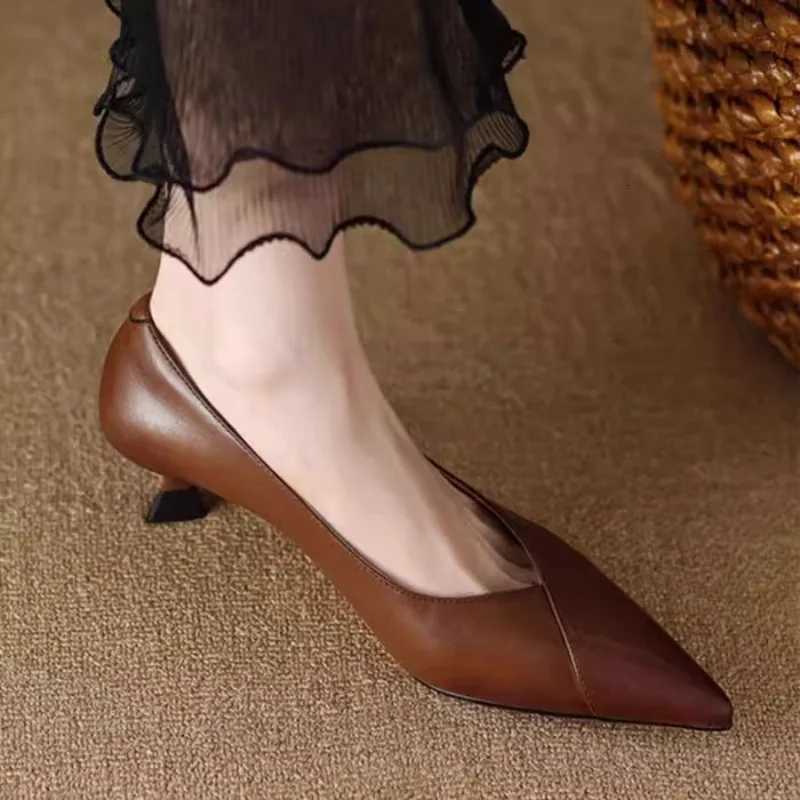French Vintage Pointed Toe Shallow Heels Commuter Black Work Shoes Comfortable Versatile Stiletto Single W250910