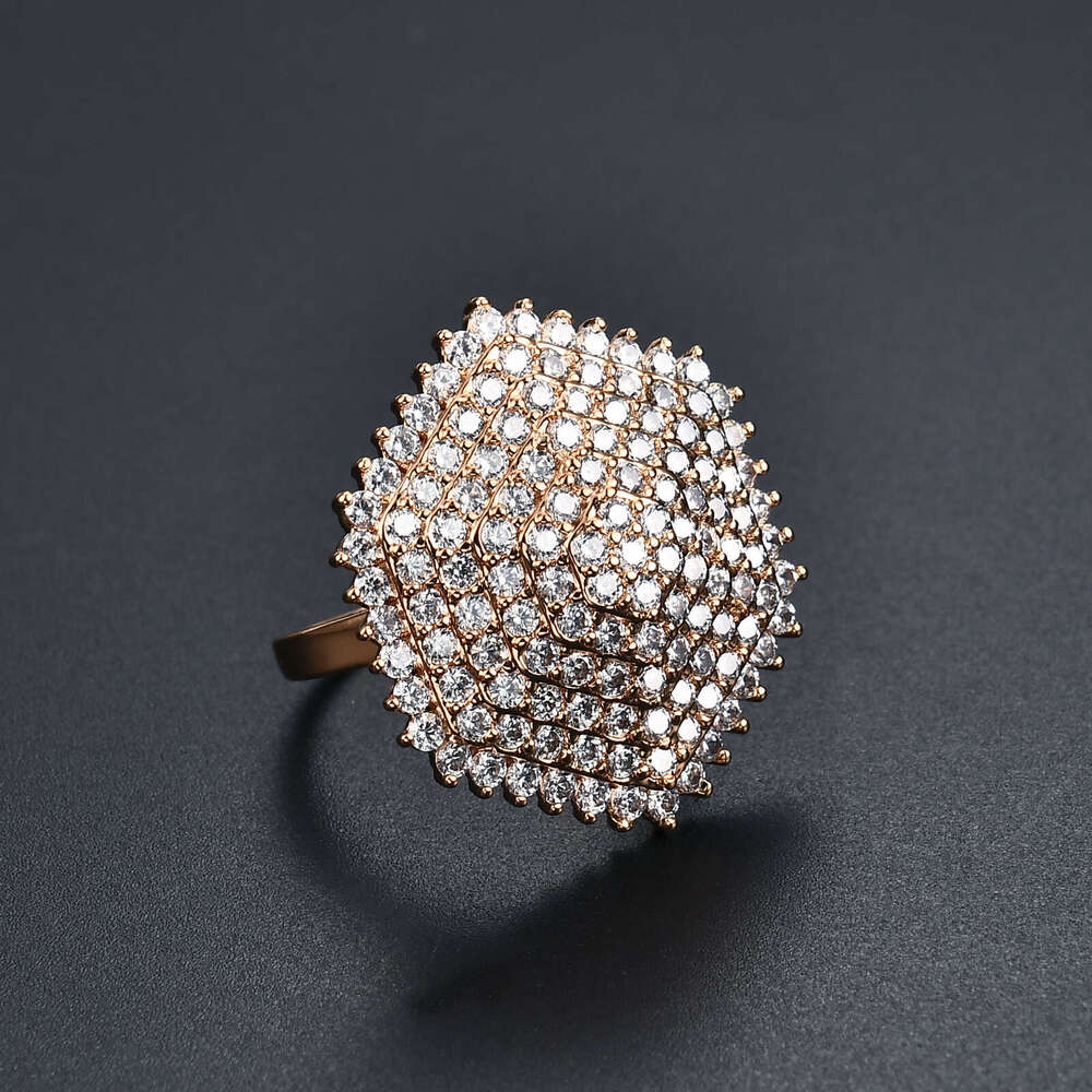New Ring Jewelry for Women, Light Luxury Zircon Inlay, Unique and Exaggerated with a High-End Feel