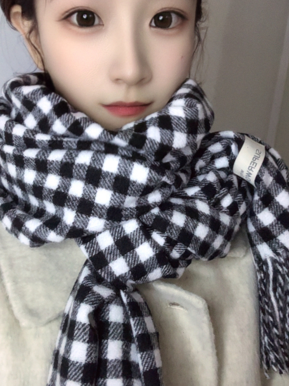 Plaid scarf for women, fashionable and warm for autumn and winter, new style neck gaiter, Korean version printed large shawl for wholesale.