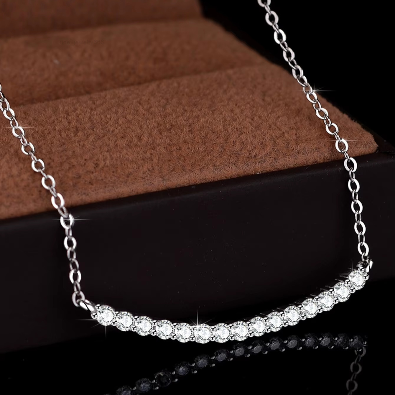 01Moissanite Moissanite Pendant Necklace VVS1 Stone Diamond Simple Balance Bar Design 925 Silver Fine Jewelry for Women PerfeMoissanite Gift