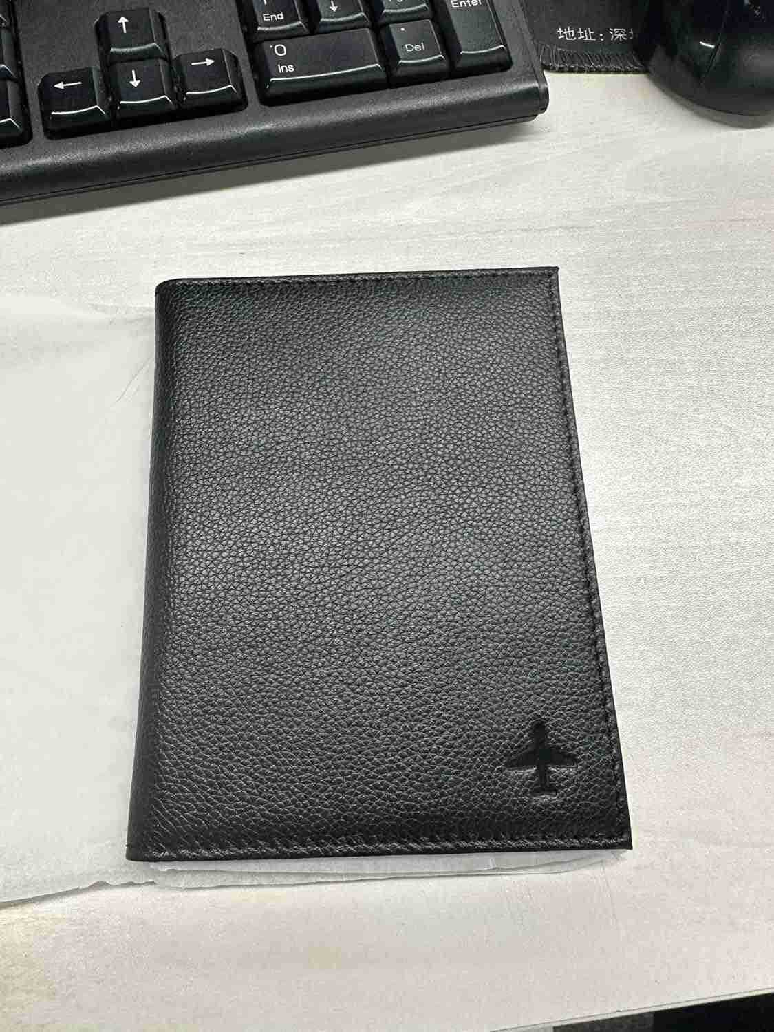 Wallet Passport Holder RFID Blocking Genuine Leather Materials 1 PieceZ250910