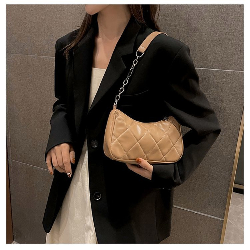 French Niche Bag New Super Designer Bag Popular Quilted Free Shipping Chain Shoulder Luxury Bag Underarm Bag High End Sense Women S Handbag