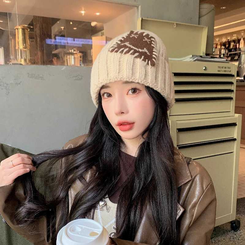 Japanese Thick Knitted Beanies Hat for Wen Autumn Winter Versati Show Face Small Outdoor Ear Protection Warm Hat Bucket Hat G250910