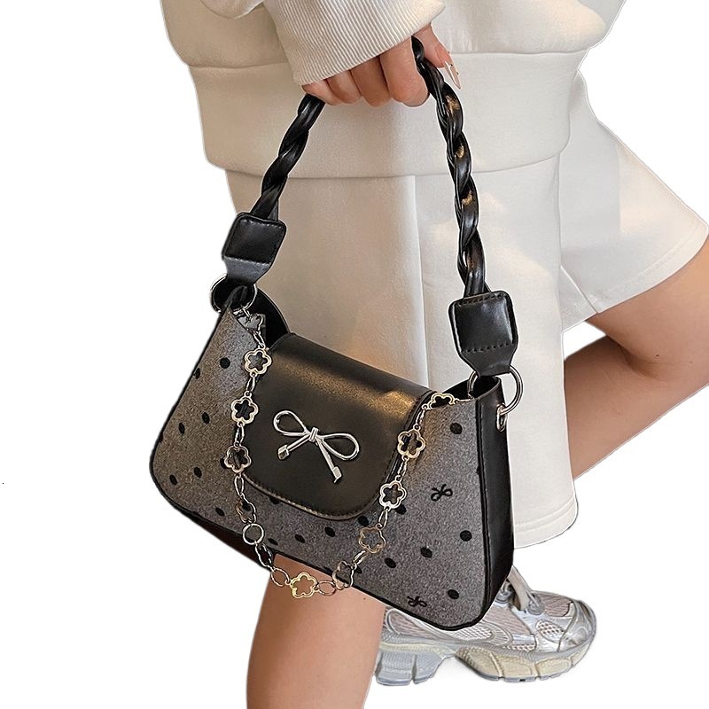 This Year S Trendy Baguette Bag For Designer Bag Luxury Bag Women New Free Shipping Fashionable Shoulder Underarm Bag Ins Niche Versatile Shoulder Bag