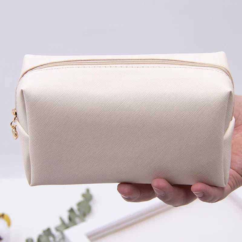 PU Leather Travel Cosmetic Bag Makeup Bag Make Up Pouch Travel Wash Toiletry Organizer Purse Storage Handbag for Women GirlsXJ250910