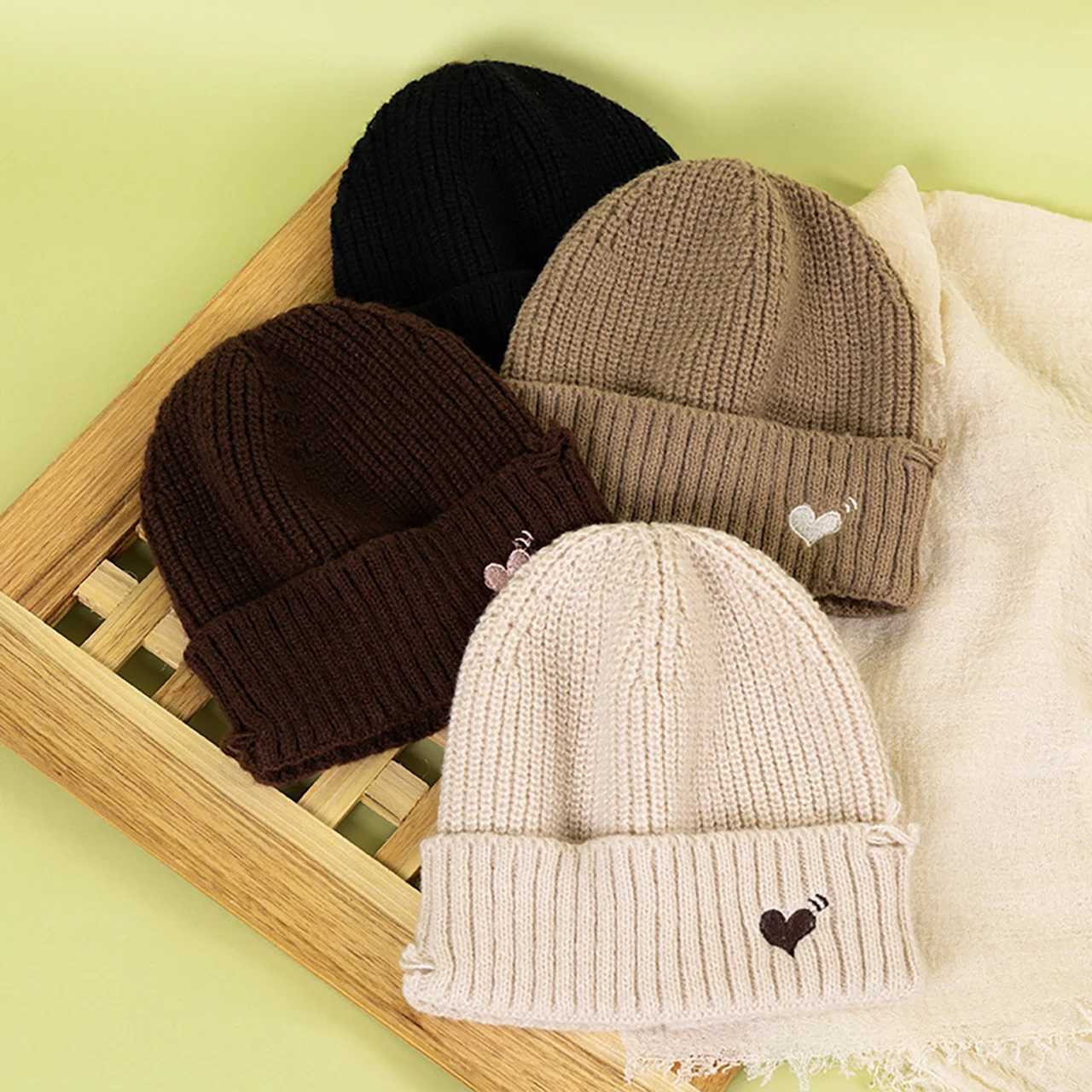 Autumn Winter Wen Winter Hat Hip Hop Trendy Love Ho Knitted Beanie Solid Color Ear Protection Warm Hats G250910