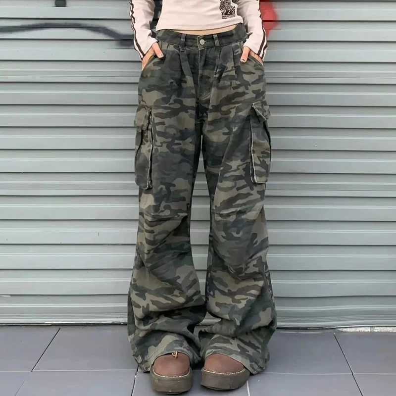 Women Y2K Camouflage Cargo Jeans Vintage High Waist Hip Hop Wide Leg Pants Female Street Wear Baggy Straight Denim Trouser Z250910
