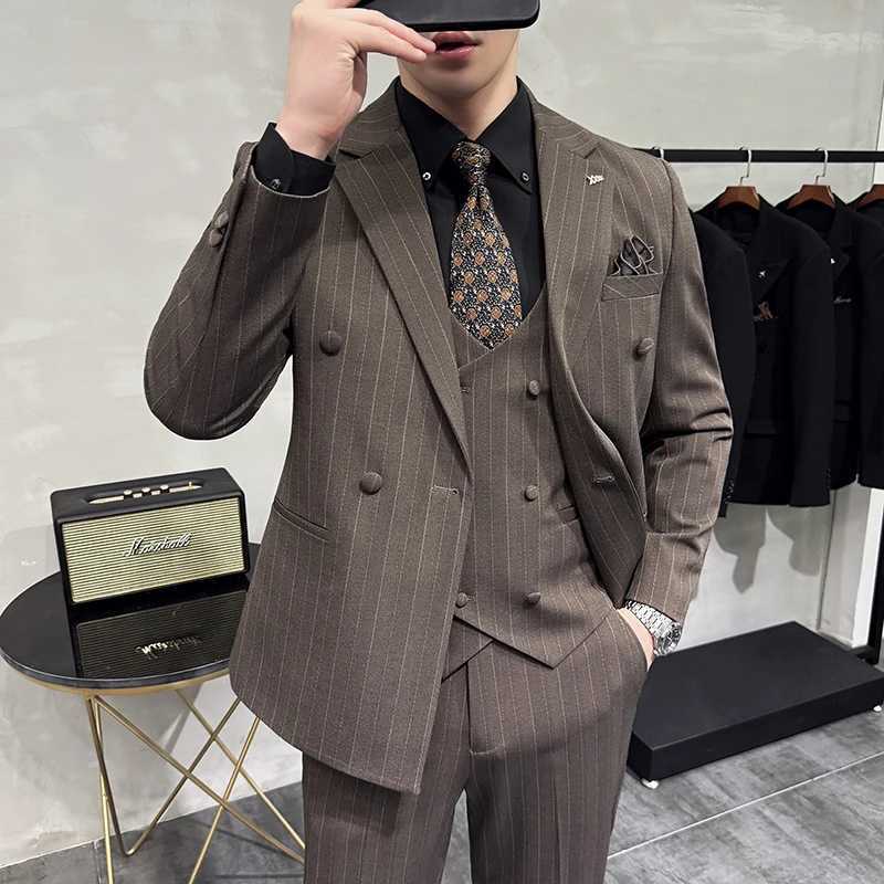 The new Spring 2025 suit set is fashionable stylish and versatile Its a threepiece formal suit suitable for British business W250910