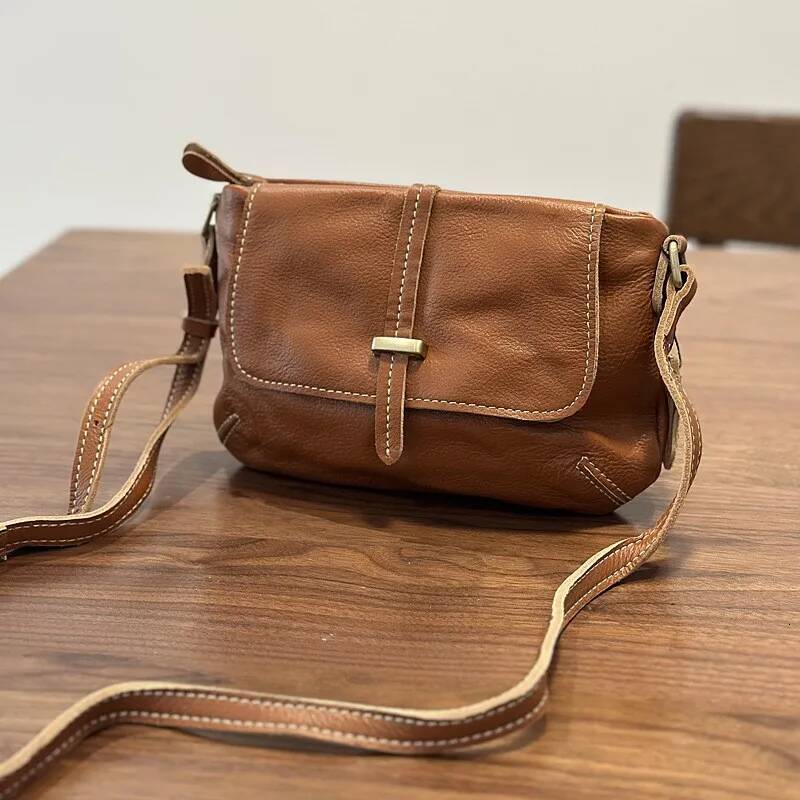 Johnature New Retro Genuine Leather Messenger Versatile Lightweight Women Small Bag Commuter Shoulder Crossbody Bags high-quality