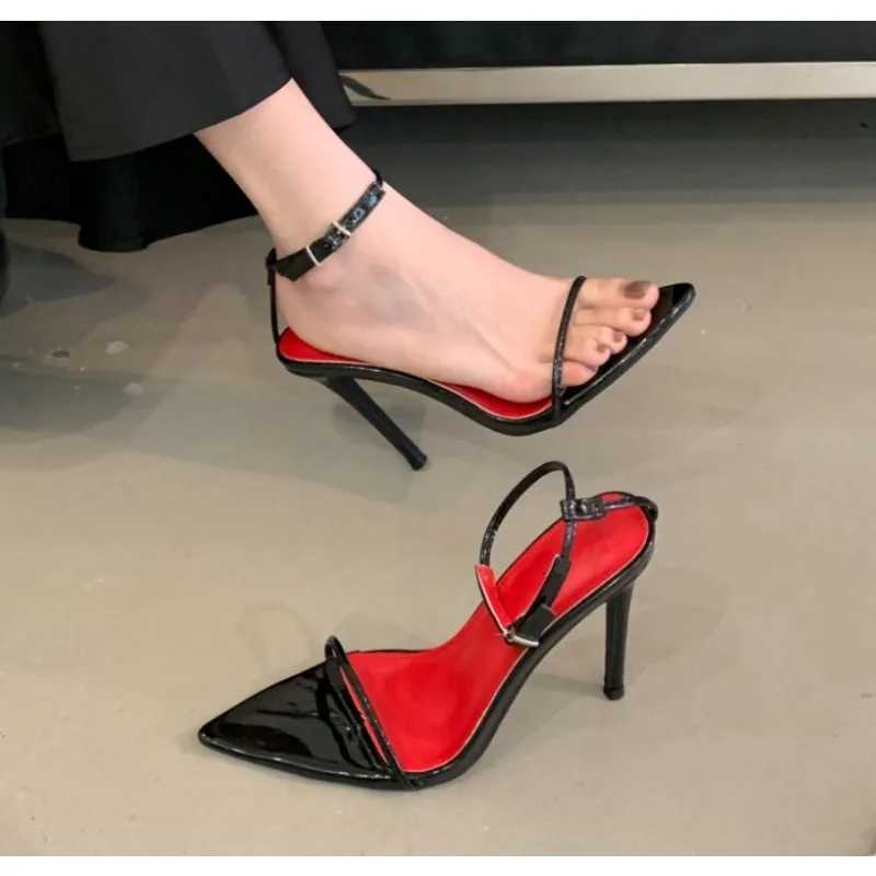 New Style Street Fashionable Buckle Strap Black Women Party Prom Shoes Sexy Fetish Stiletto Sandals Gladiator High Heels Sandals W250910