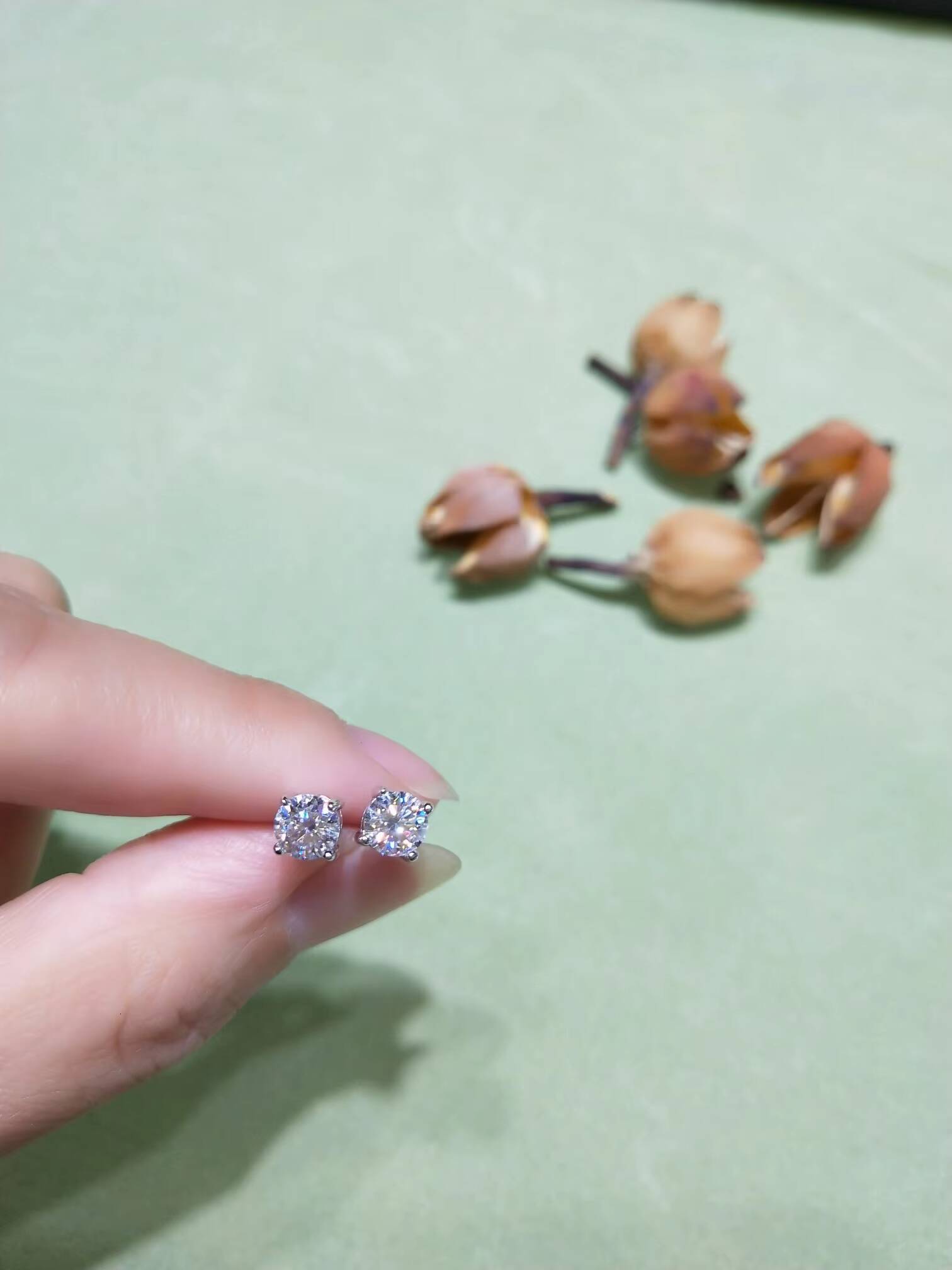 05 Carat round Moissanite Gemstone Earrings Simple Design 18K Gold Plated Fashion Jewelry with Luxury Touch