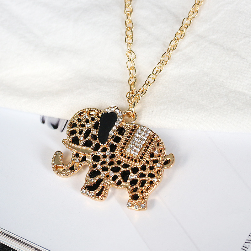 Hot Selling Animal Necklace For Women Bohemian Ethnic Style Creative Design Collarbone Chain