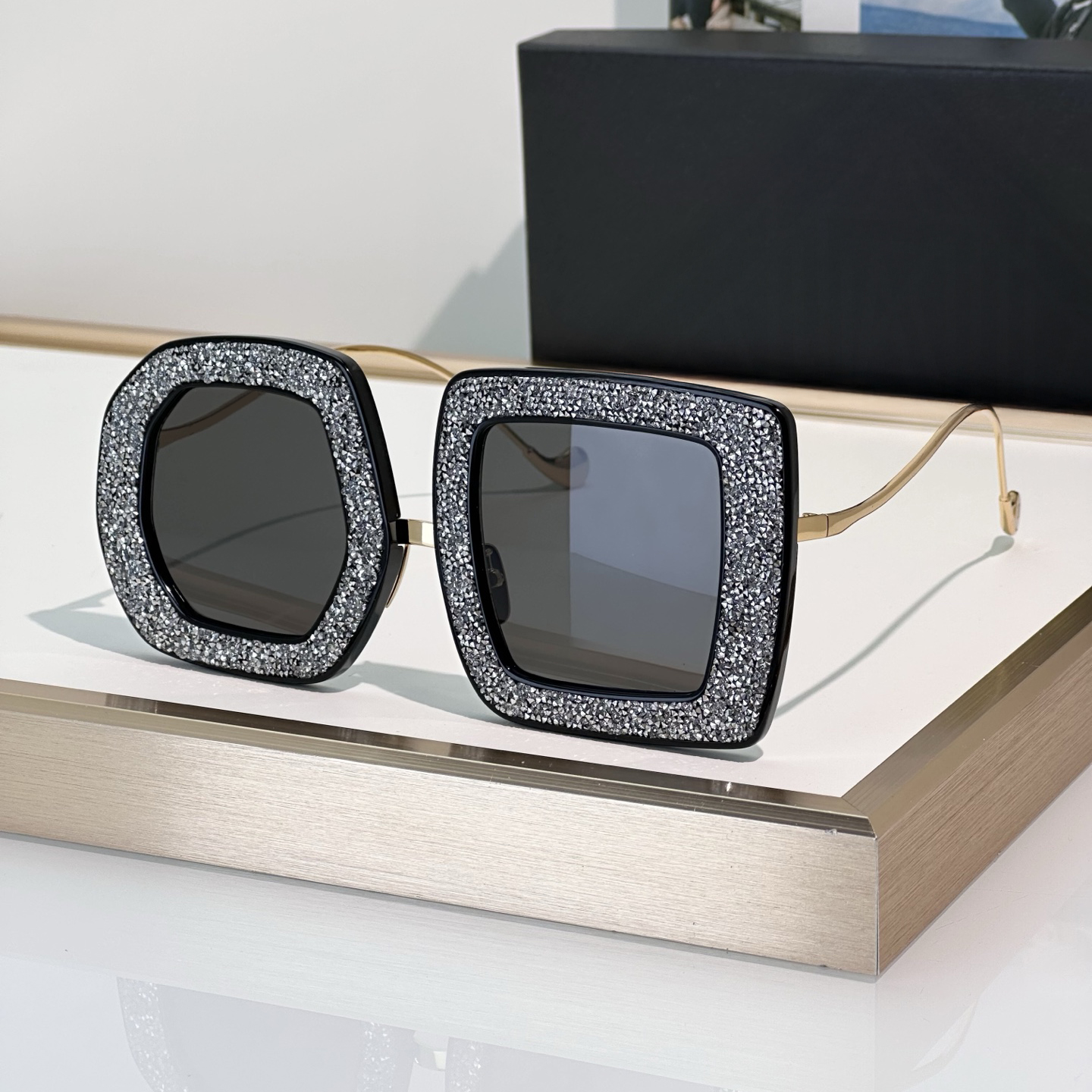 Sunglasses For Men Women Fashion LIMTED Summer Designer Stylish High Street Catwalk Style Anti-Ultraviolet UV400 Acetate Alien With Diamond Glasses Random Box