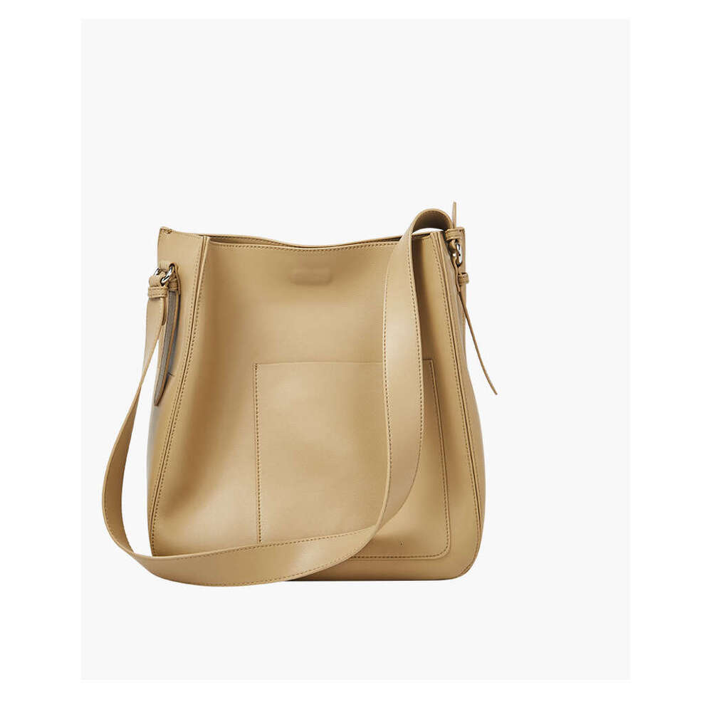Luxury bag New Genuine Leather Casual Shoulder Crossbody Women s Bucket Niche Design Commuting Tote Bag