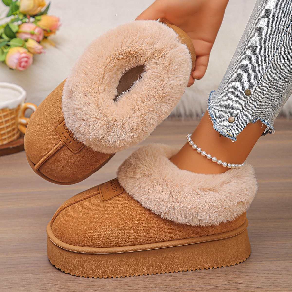 Large size autumn new women's fur snow boots non slip cotton boots thickened wool lining height increasing warm cotton shoes