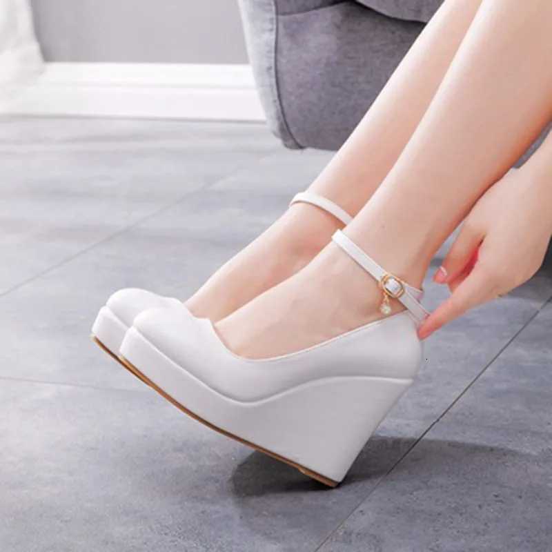 Large size round toe platform highheeled shoes sloping single shoes with wedge heels white black wedge heels for women W250910