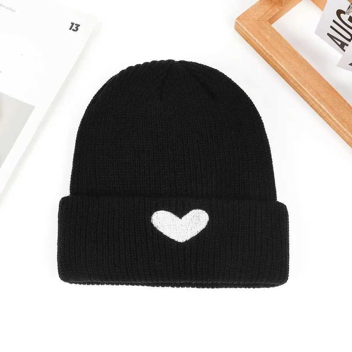 Embroidered Knitted Hat for Women in Autumn and Winter Warm and Casual Versatile Student Knitted Hat Cold HatXJ250910