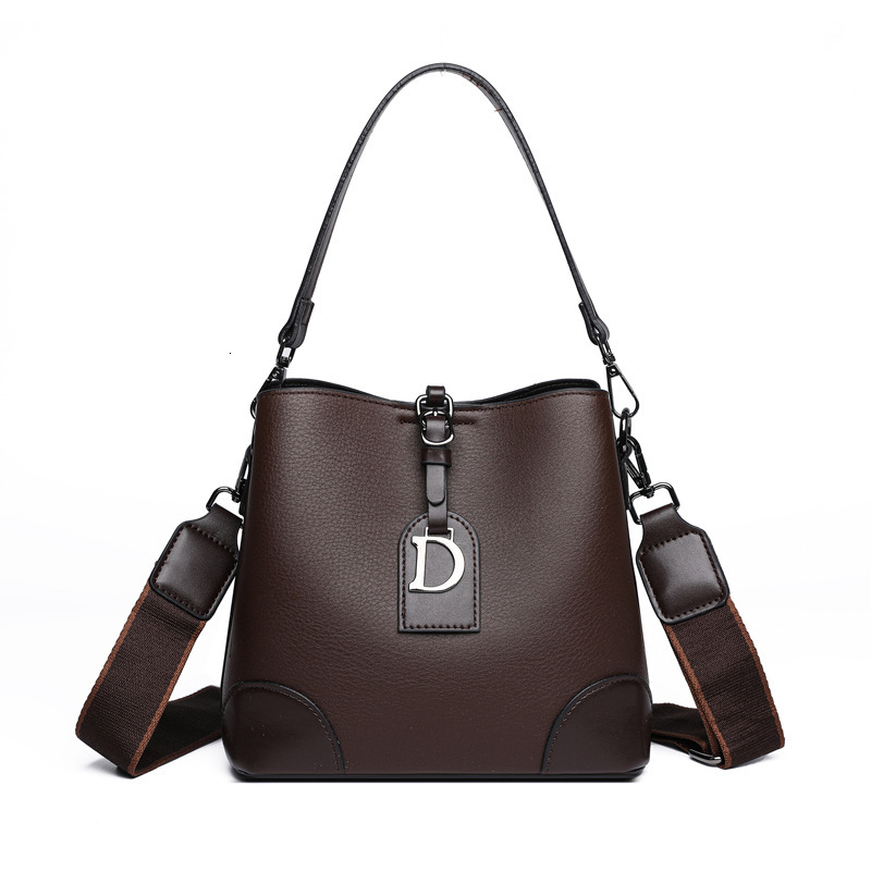 Free shipping designer New Bucket Bag for Women High-End Large Capacity Middle-Aged Mom Bag European and American New Retro Fashion Single Shoulder Ba