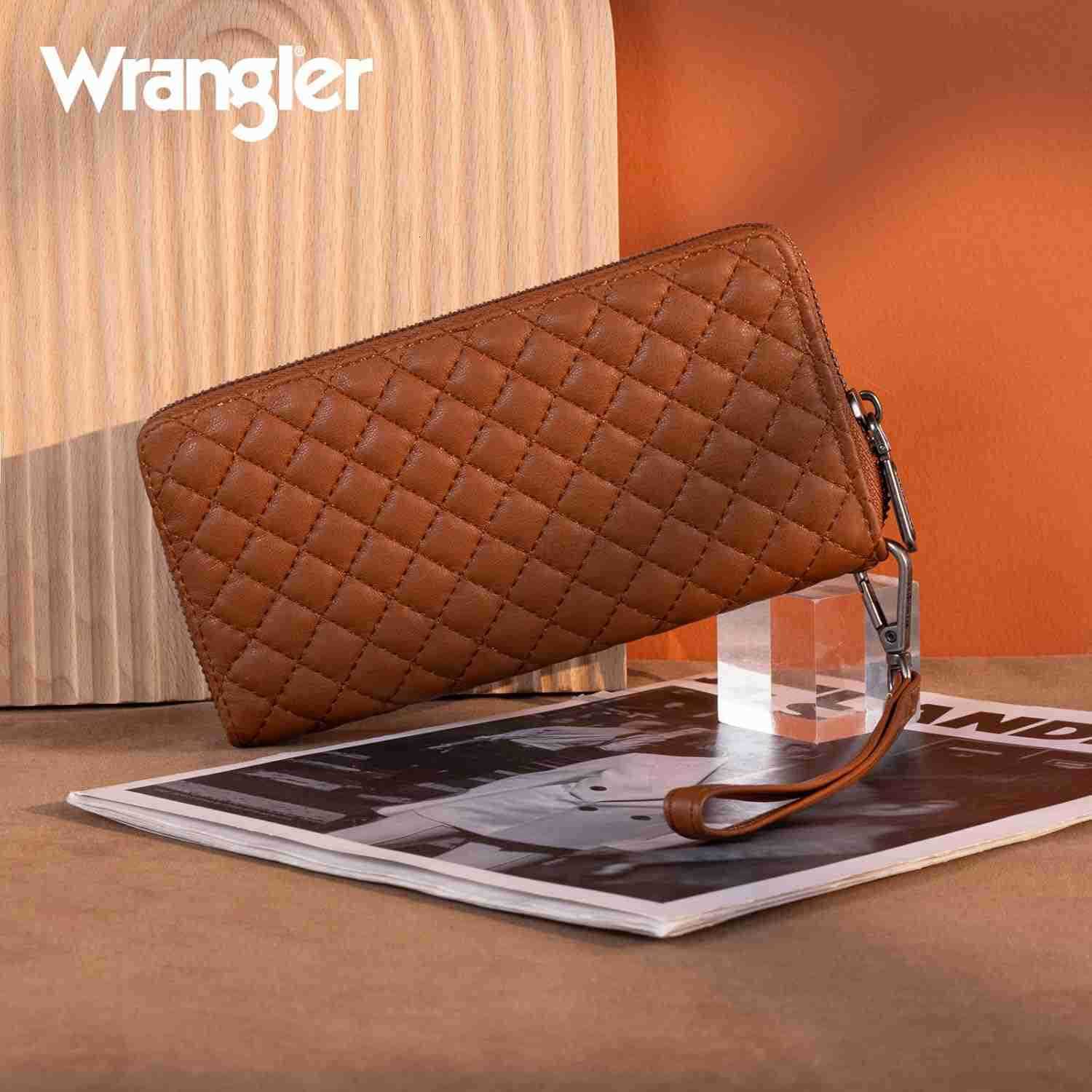 Large Quilted Wallet for Women with a Detachable Wristlet Rfid LiningZ250910