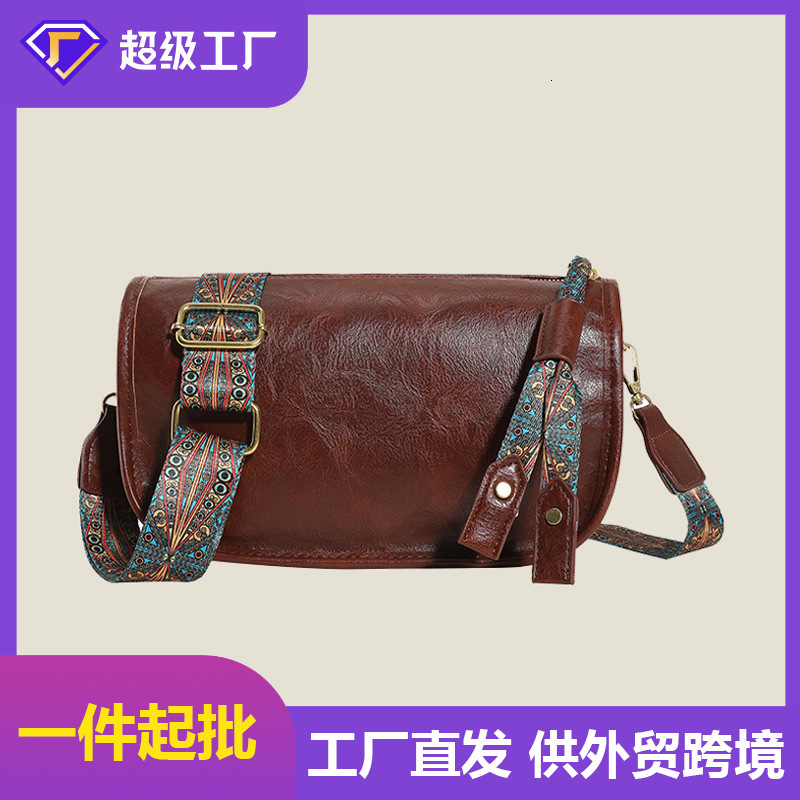 Free shipping designer Clearance Trendy Bag for Women 2025 Autumn Winter Fashion Wide Strap High-End Crossbody Bag Niche High-Quality Texture
