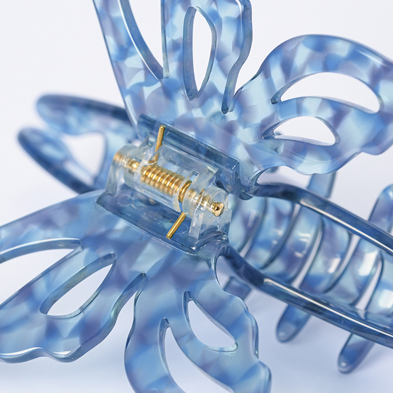 New large hair clip - Elegant and luxurious butterfly shaped hair clip with soft grip, suitable for women