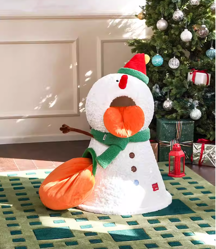 Charming Snowman Style Universal Indoor Cat Bed Featuring a Fun Climbing Area