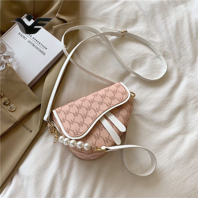 Feiyan Free Shipping New Designer Bag Niche Designer Bag 2025 Women's Summer Versatile Crossbody Shoulder Underarm Bag Fashion Saddle Bag