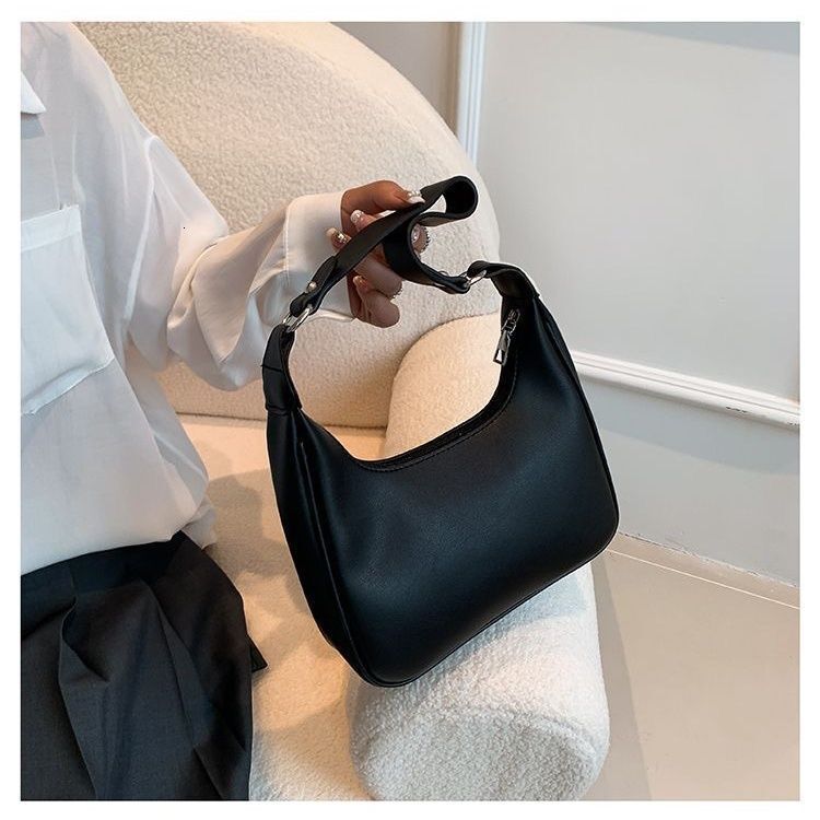 High End Retro Free Shipping Bag Niche Underarm New French Designer Bag Luxury Bag Handbag Versatile White Dumpling Shoulder Bag Manufacturer