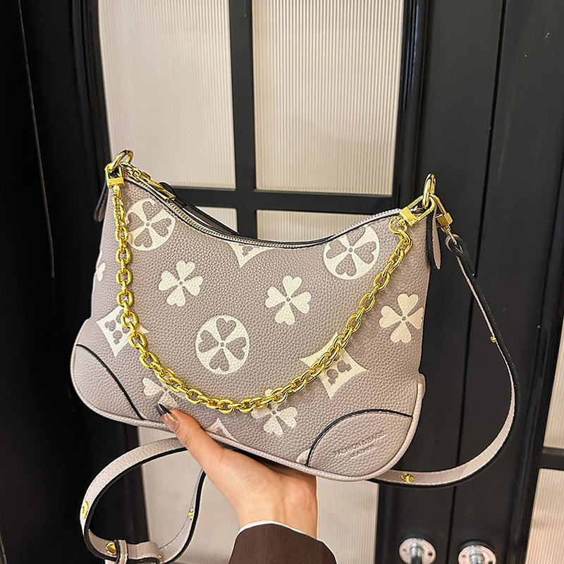 new Free shipping designer bag Fashionable handbag with soft texture comfortable simple and durable