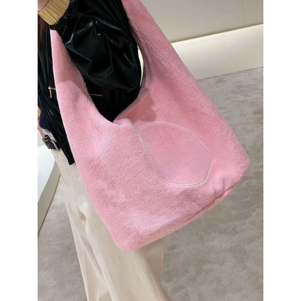 Best Seller Designer Bag 25M pink Beach Towel Material 3-In-1 Large Capacity Tote Versatile Underarm Bag Hobo