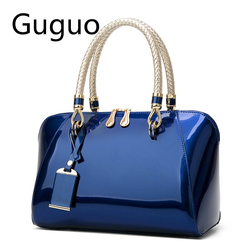 Free Shipping 2025 New Designer Bag Women's Fashionable Single Shoulder Solid Color Saddle Bag Casual Boutique Shopping Bag Trendy High-end Handb