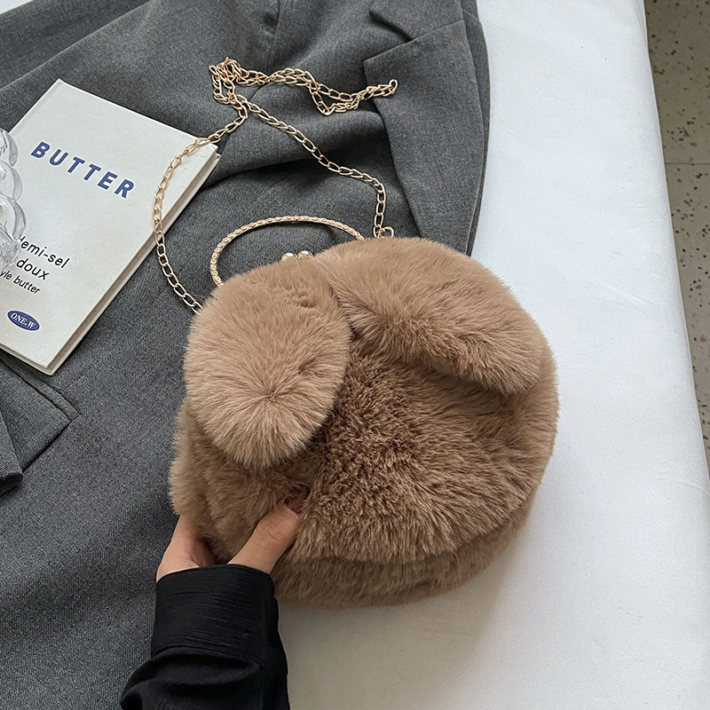2025 autumn new fashionable plush bag versatile trend niche design handbag light bag luxury style women's shoulder bag designer bag