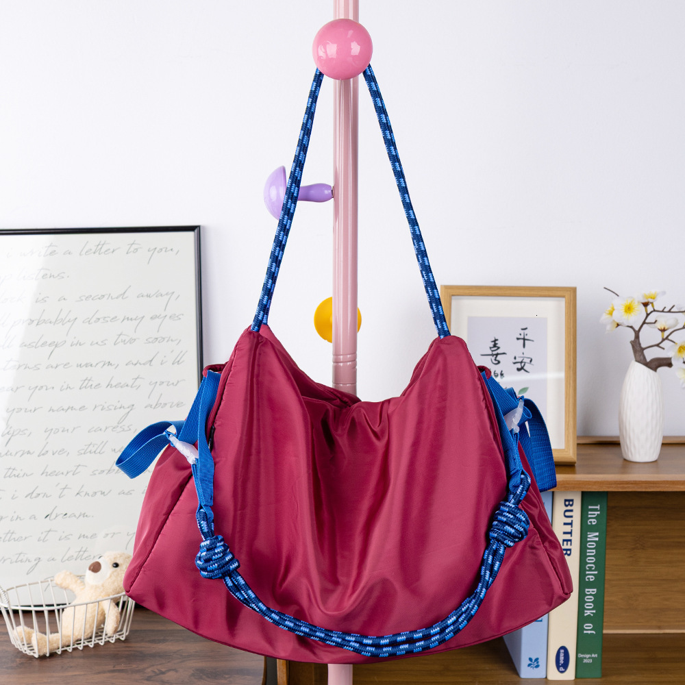 2025 Designer's New Fashionable Single Shoulder Crossbody Bag