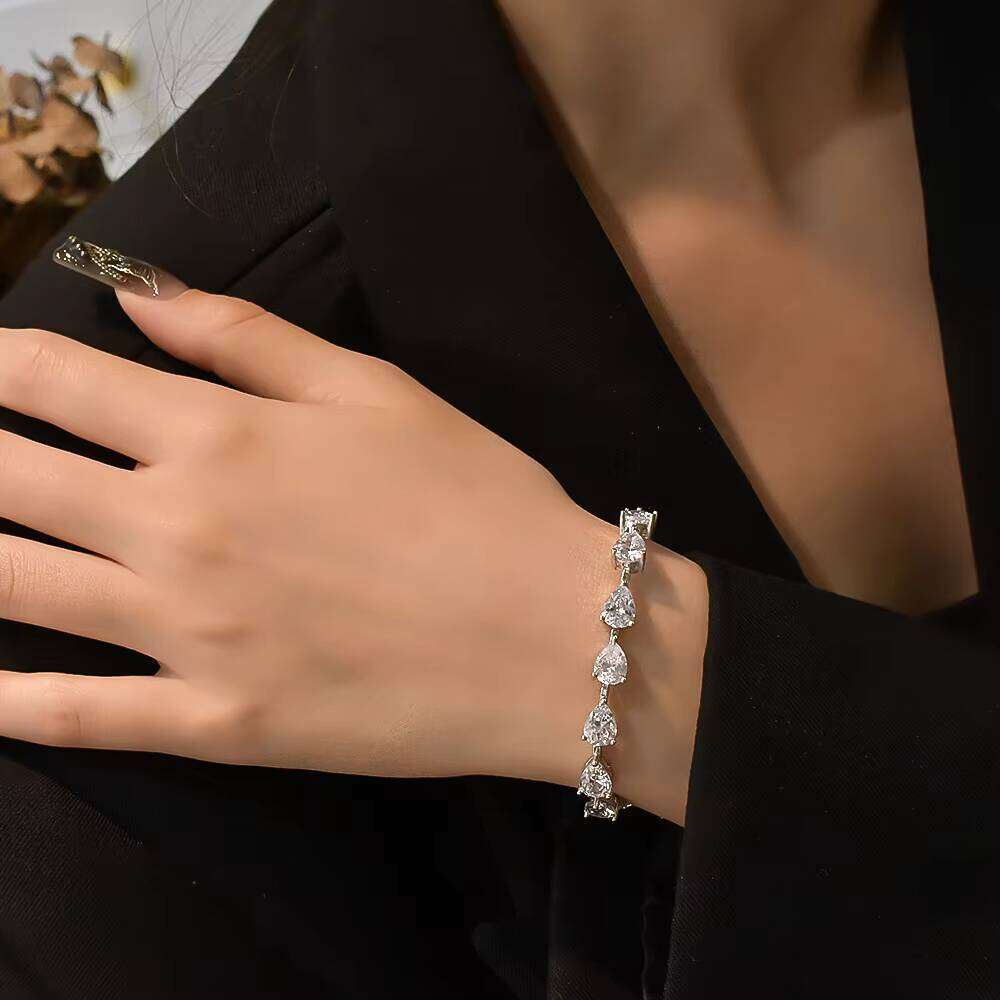 Custom Fine Jewelry Inlay Moissanite Four Leaf Clover Sterling Sier Charm Bangles Bracelets for Women