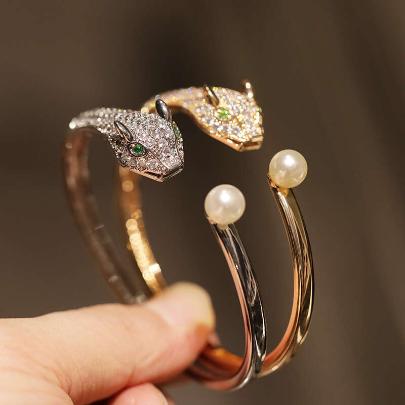 Gold tone designer bracelet for women luxury jewelry moissanite chain high-end open bracelet retro fashion versatile stainless steel diamond leopard b