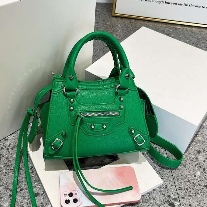 Motorcycle Sweet Cool Stylish Versatile Large Capacity Shoulder Crossbody Bag Women's Handbag city bags