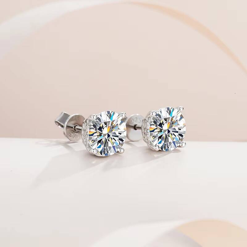 Wholesale Fashion Jewelry 925 Sterling Silver Moissanite Stud Earrings High Grade Simple Elegant Double C Earring for Women Gift