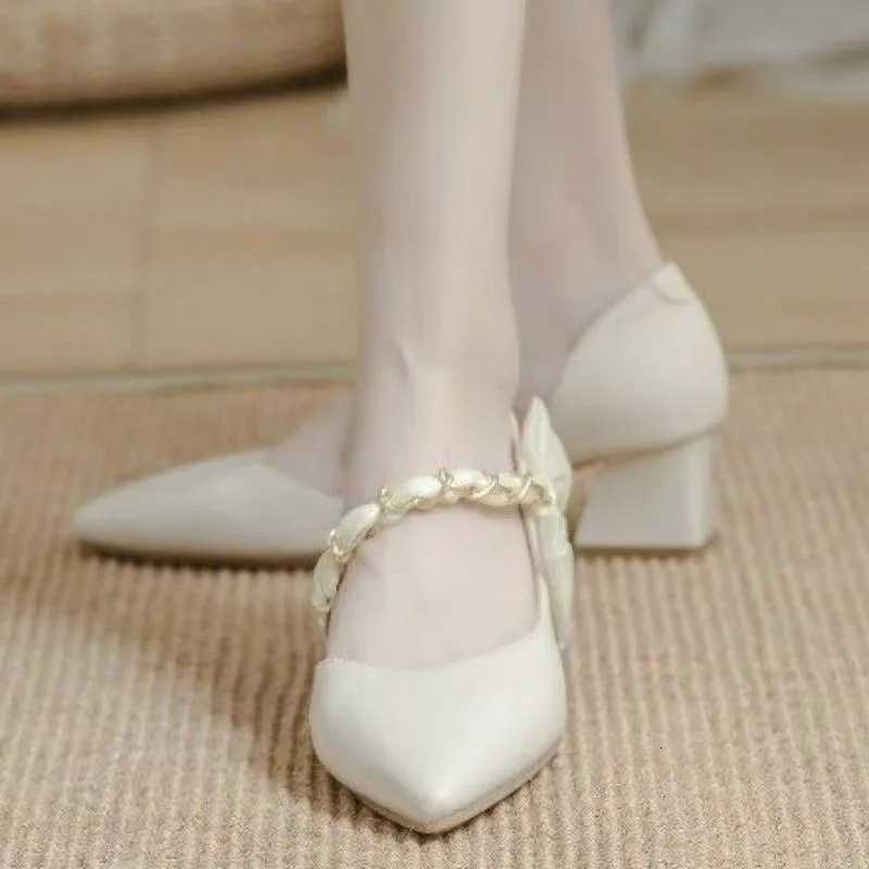 Fashion Single Shoes Womens Pointed Toe Shallow Mouth Four Seasons Versatile Block Heel Bow Temperament High Heels W250910
