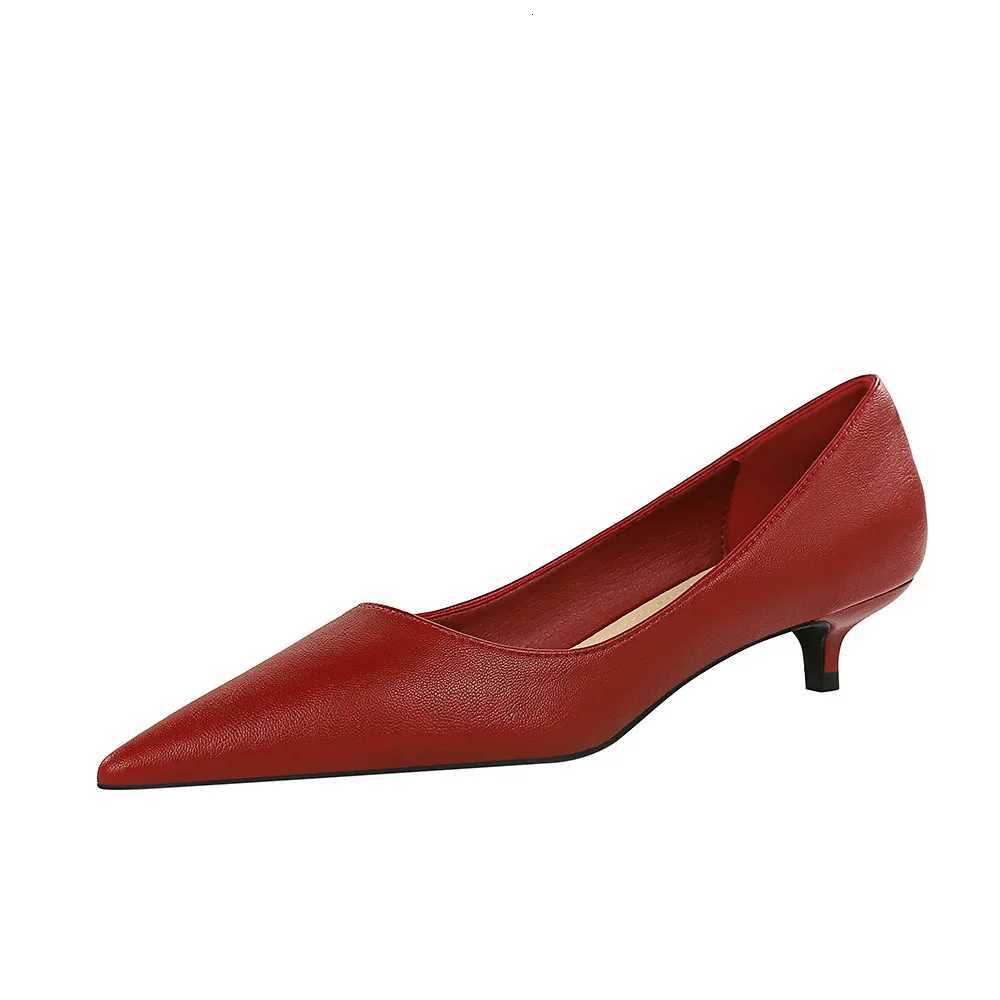 2023 Korean Version Women Pumps Fashion Low Heels Pointed Toe Female Shoes Office Work Oxford Shoes for Women Femme Zapatos W250910