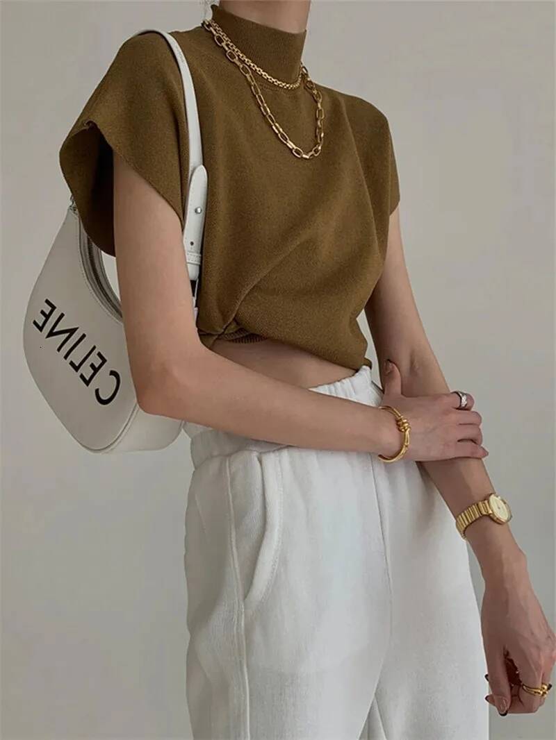 Fashion Vest Shirt Solid Stand-up Collar Knitted Sweater Short Sleeve Office Lady Loose Elegant All-Match Straight Tops dongdumaoyi