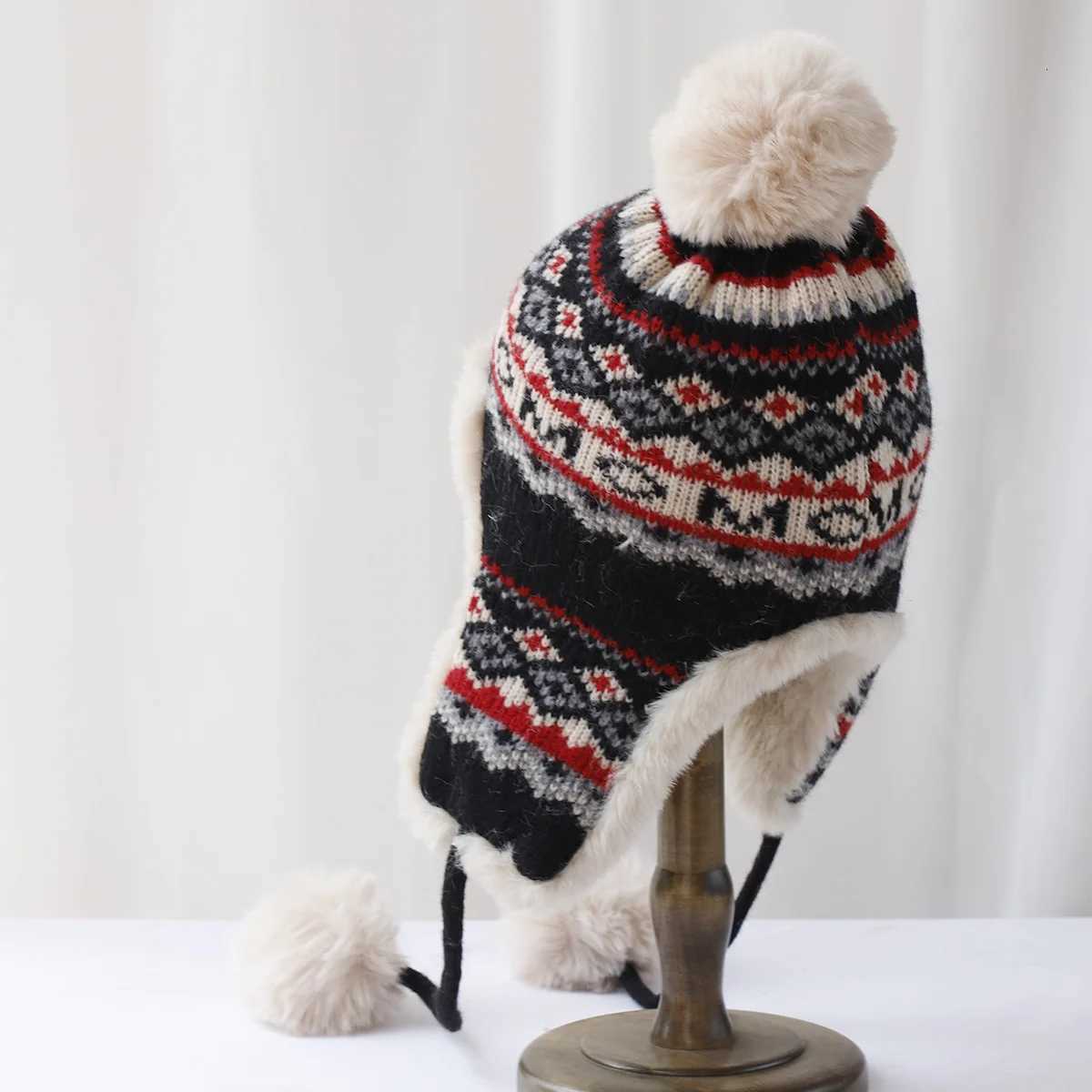 2024 Autumn Winter Sherpa Peru Hat Ear Protection Warm Knitting Plush Ball Snow Ski C Hunting Balaclava Windproof IntegratedXJ250910