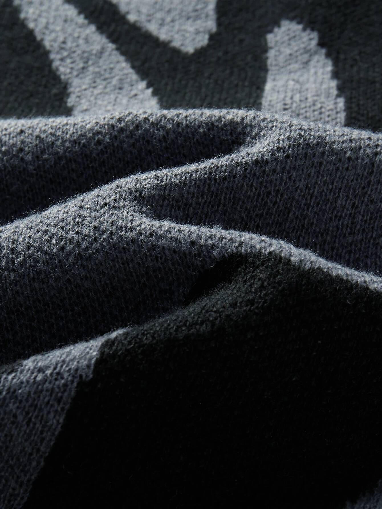 New Popular Autumn Winter Irregular Jacquard Pattern Sweater Casual Round Neck Contrast Color Knitted Men's Pullover dongdumaoyi
