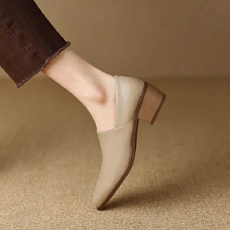 2025 Spring New High Heels Womens Coarse Heels Pointed Shallow Mouth Single Shoes Soft Leather Thick Soled High Heels W250910