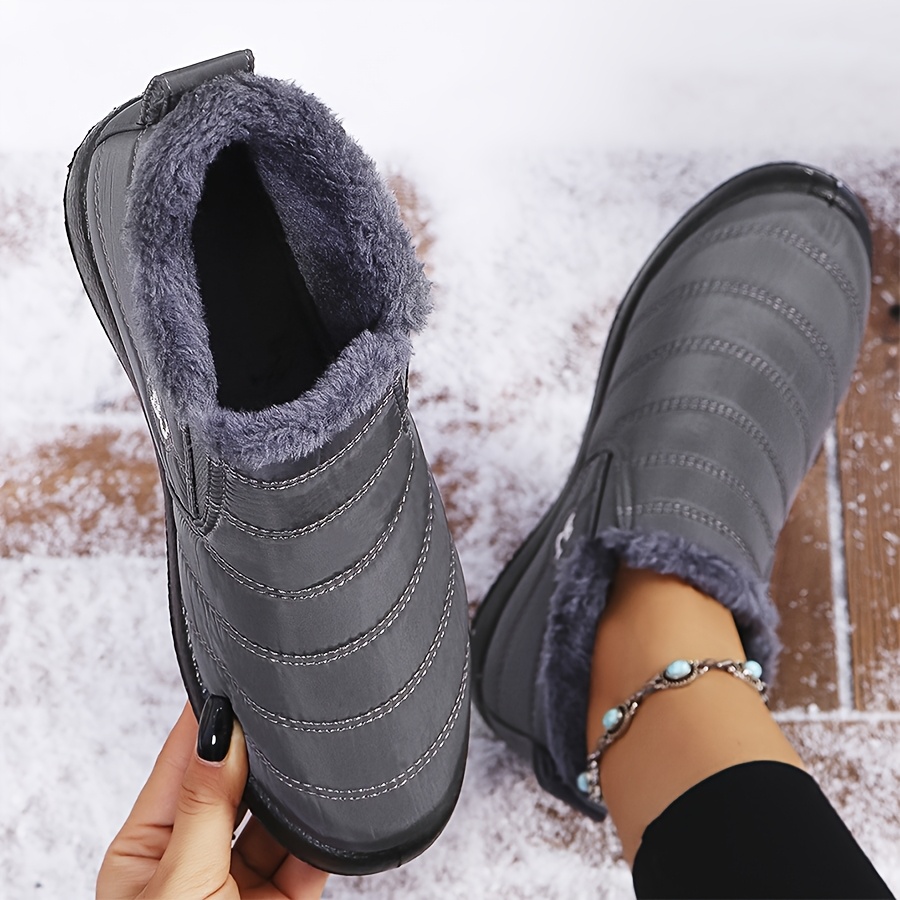 2025 free shipping autumn and winter new female designer thick soled snow boots, short tube height increasing cotton keep warm shoes