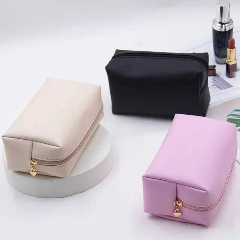 PU Leather Travel Cosmetic Bag Makeup Bag Make Up Pouch Travel Wash Toiletry Organizer Purse Storage Handbag for Women GirlsXJ250910